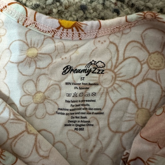 Dreamy ZZZ Romper - Picture 2 of 2